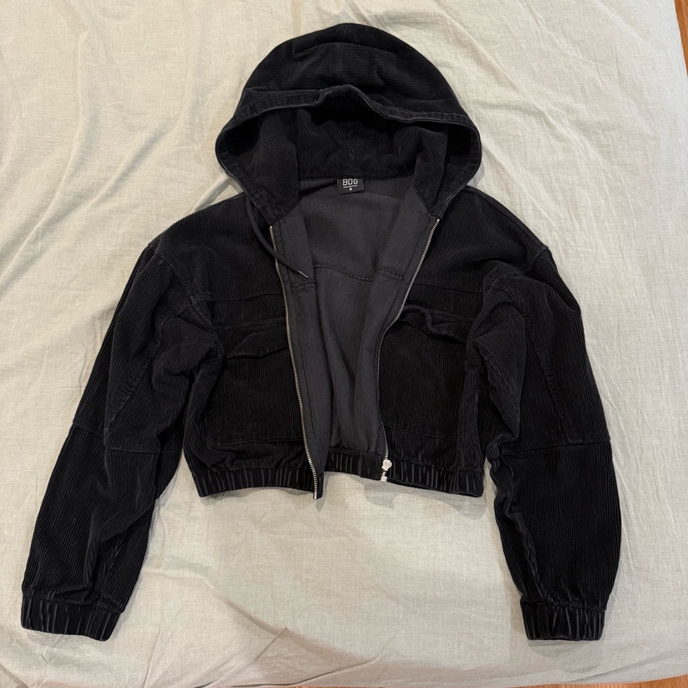 BDG/ Urban Outfitters - Cropped Corduroy Hoodie Jacket  (Black)